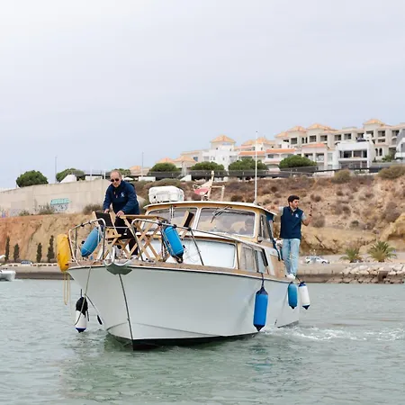 In A Yacht - Algarve Bådhotel